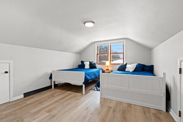 960 WATERMOLEN AVENUE, Green Bay, WI 54304