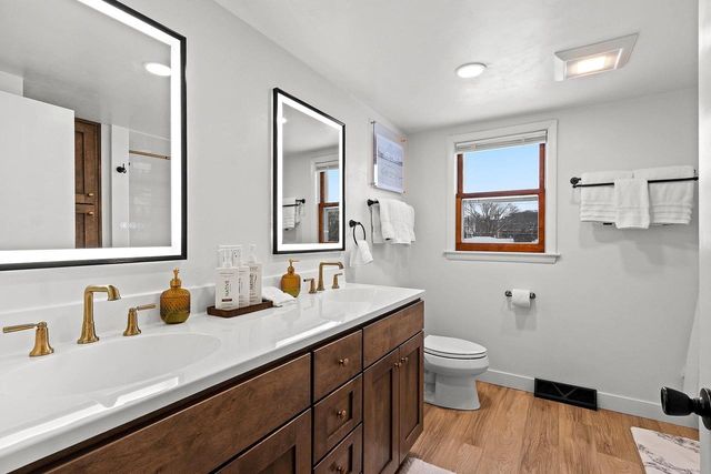 960 WATERMOLEN AVENUE, Green Bay, WI 54304