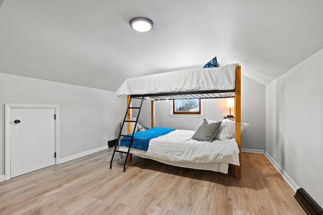 960 WATERMOLEN AVENUE, Green Bay, WI 54304