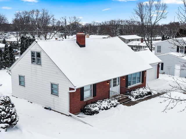 960 WATERMOLEN AVENUE, Green Bay, WI 54304