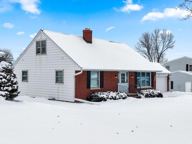 960 WATERMOLEN AVENUE, Green Bay, WI 54304