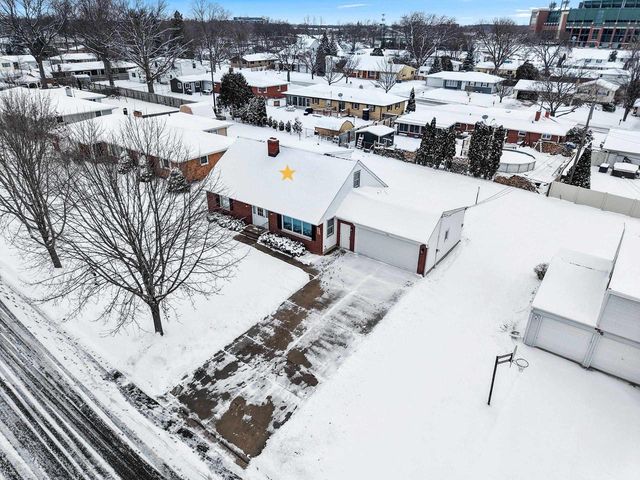 960 WATERMOLEN AVENUE, Green Bay, WI 54304