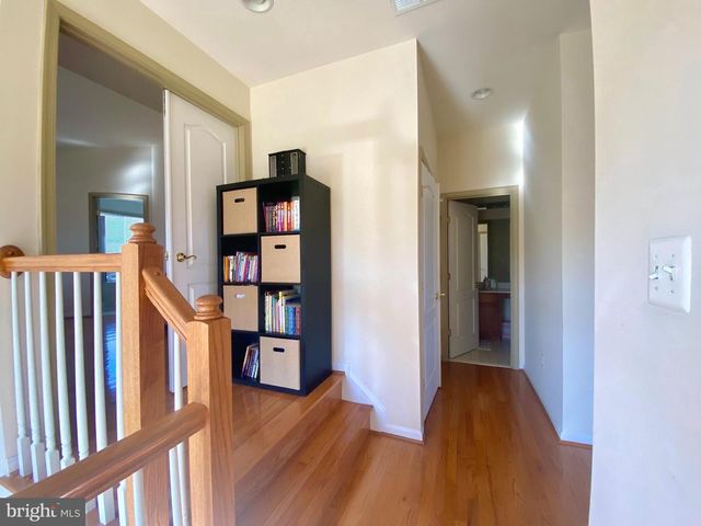 21975 WINDOVER DR, Broadlands, VA 20148
