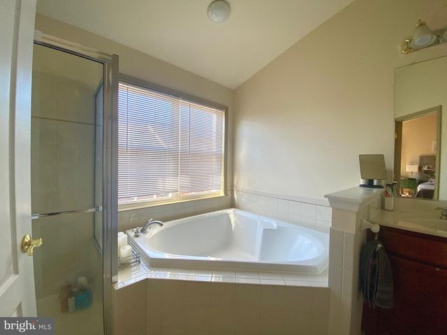 21975 WINDOVER DR, Broadlands, VA 20148