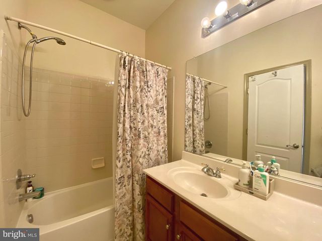 21975 WINDOVER DR, Broadlands, VA 20148