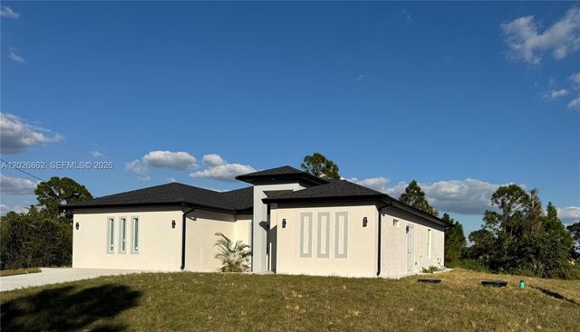 713 DA VINCI AVE S, Lehigh Acres, FL 33974