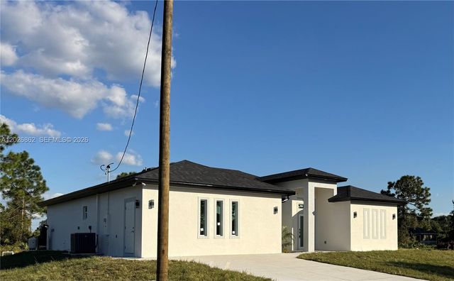 713 DA VINCI AVE S, Lehigh Acres, FL 33974