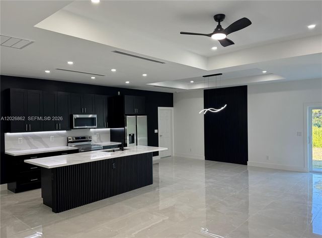 713 DA VINCI AVE S, Lehigh Acres, FL 33974
