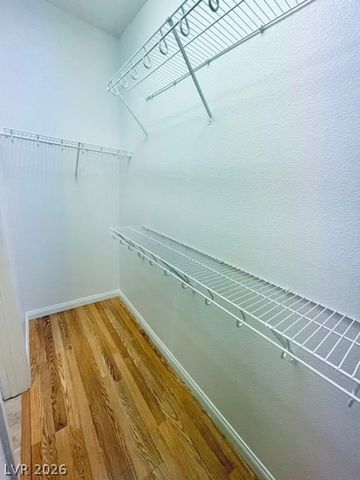 6122 PINE VILLA Avenue 101, Las Vegas, NV 89108