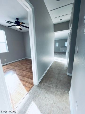 6122 PINE VILLA Avenue 101, Las Vegas, NV 89108