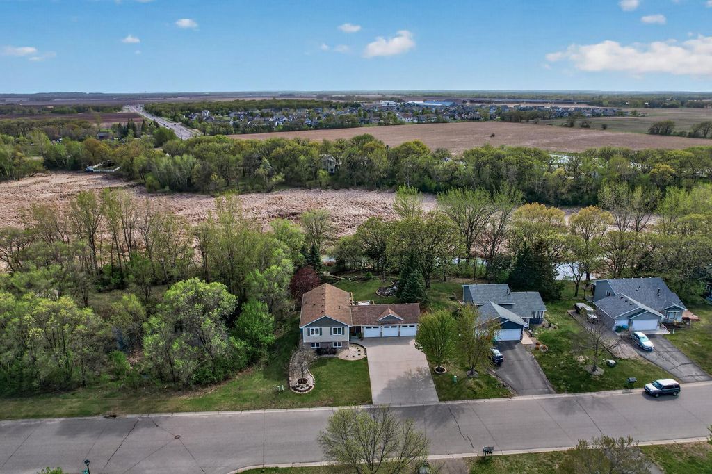 4620 Pondview Drive, Big Lake, MN 55309