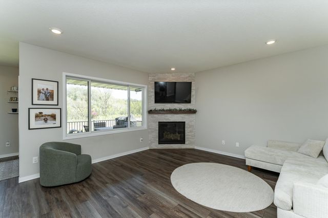 1639 Hadley Creek Drive NE, Rochester, MN 55906