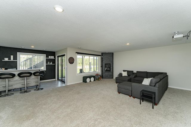 1639 Hadley Creek Drive NE, Rochester, MN 55906