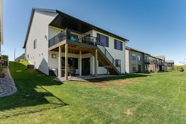 1639 Hadley Creek Drive NE, Rochester, MN 55906