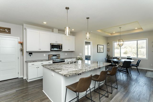 1639 Hadley Creek Drive NE, Rochester, MN 55906