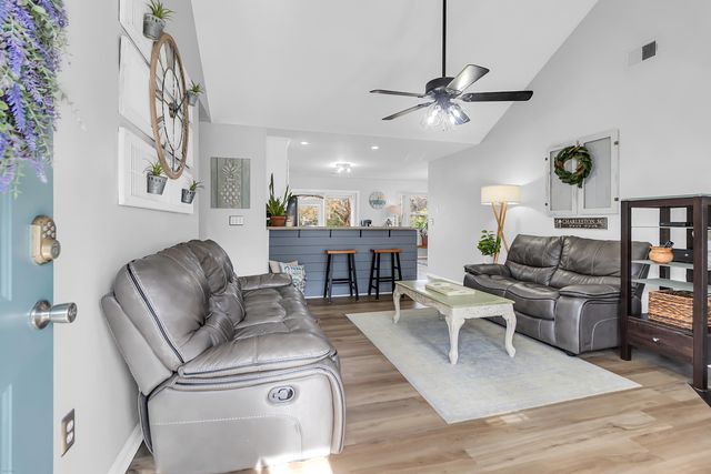 1204 Marvin Avenue, Charleston, SC 29407