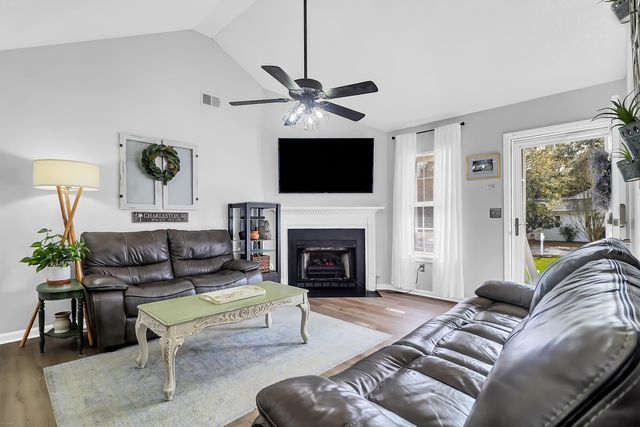 1204 Marvin Avenue, Charleston, SC 29407