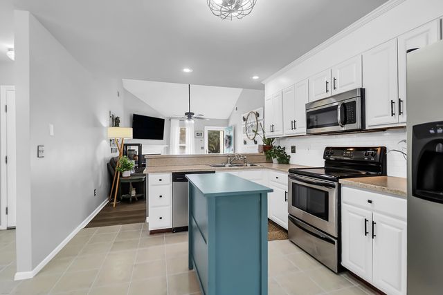 1204 Marvin Avenue, Charleston, SC 29407