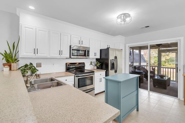 1204 Marvin Avenue, Charleston, SC 29407