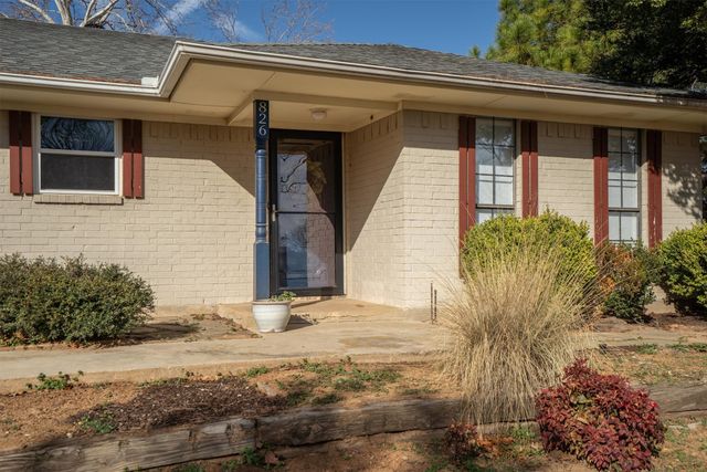 826 Indian Trail, Argyle, TX 76226