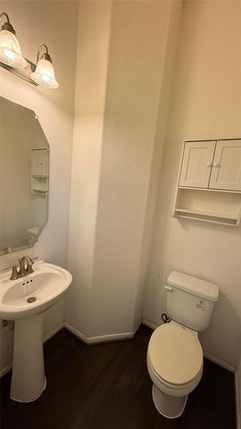 6363 Fairdale Lane C, Houston, TX 77057
