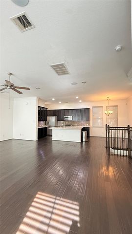 6363 Fairdale Lane C, Houston, TX 77057