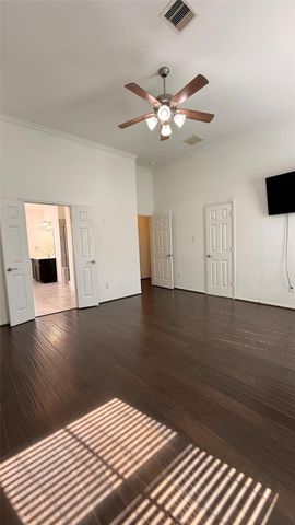 6363 Fairdale Lane C, Houston, TX 77057