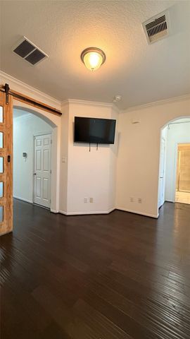 6363 Fairdale Lane C, Houston, TX 77057