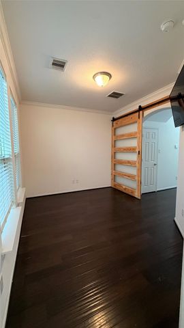 6363 Fairdale Lane C, Houston, TX 77057