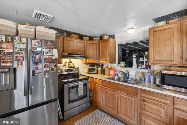 962 GROSSTOWN RD, Pottstown, PA 19464