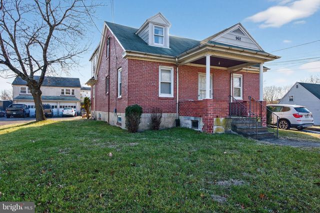 962 GROSSTOWN RD, Pottstown, PA 19464