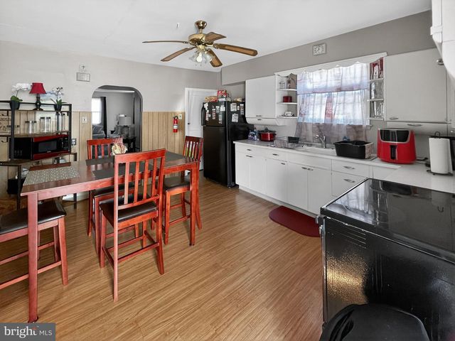 962 GROSSTOWN RD, Pottstown, PA 19464