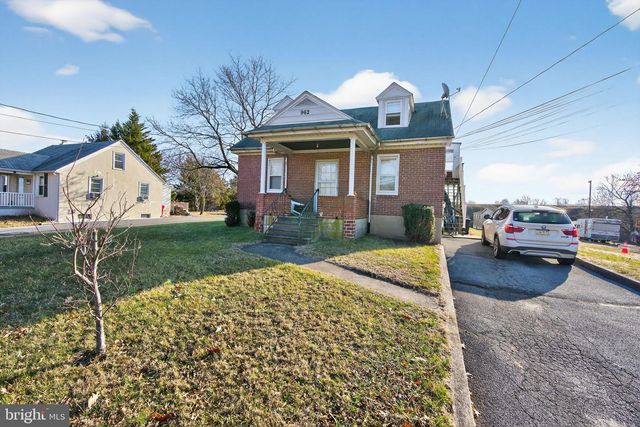 962 GROSSTOWN RD, Pottstown, PA 19464