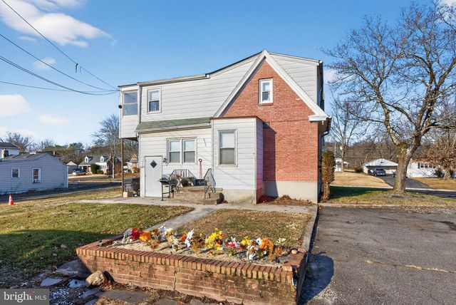 962 GROSSTOWN RD, Pottstown, PA 19464