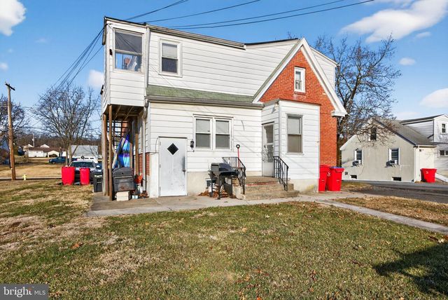 962 GROSSTOWN RD, Pottstown, PA 19464