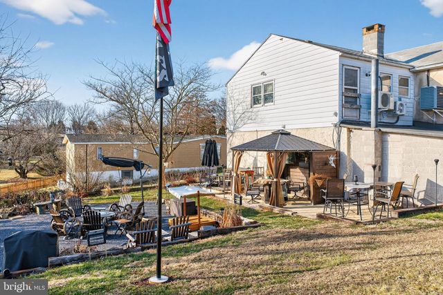 962 GROSSTOWN RD, Pottstown, PA 19464