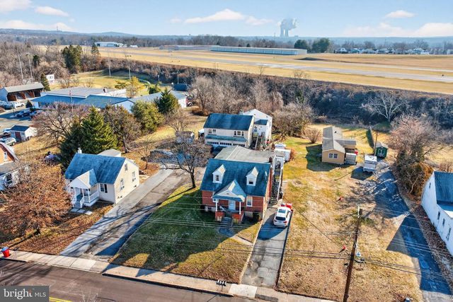 962 GROSSTOWN RD, Pottstown, PA 19464