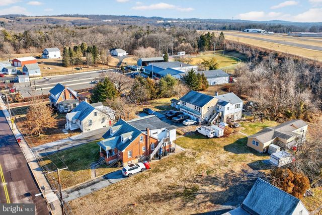 962 GROSSTOWN RD, Pottstown, PA 19464