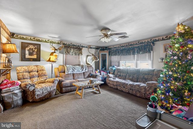 962 GROSSTOWN RD, Pottstown, PA 19464