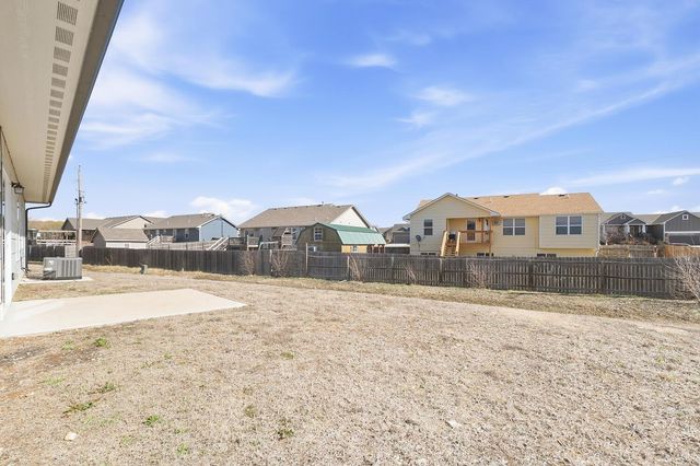 312 Deer Run Ave, El Dorado, KS 67042