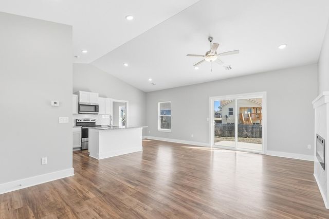 312 Deer Run Ave, El Dorado, KS 67042