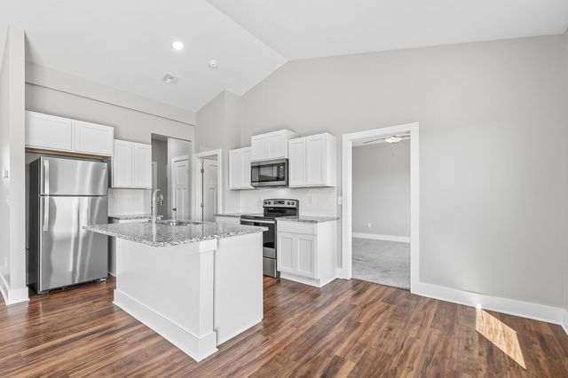 312 Deer Run Ave, El Dorado, KS 67042