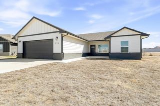 312 Deer Run Ave, El Dorado, KS 67042