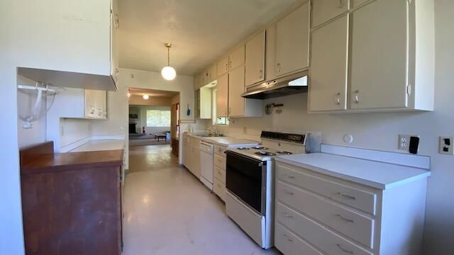 333 W Park Street, Grants Pass, OR 97527