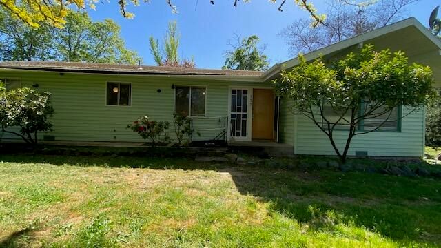 333 W Park Street, Grants Pass, OR 97527