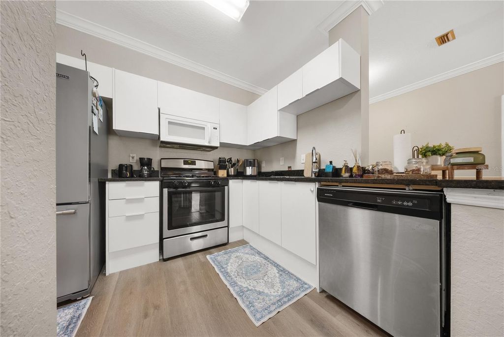 Image 24 of property listing at 3307 S KIRKMAN ROAD 129, Orlando, FL 32811