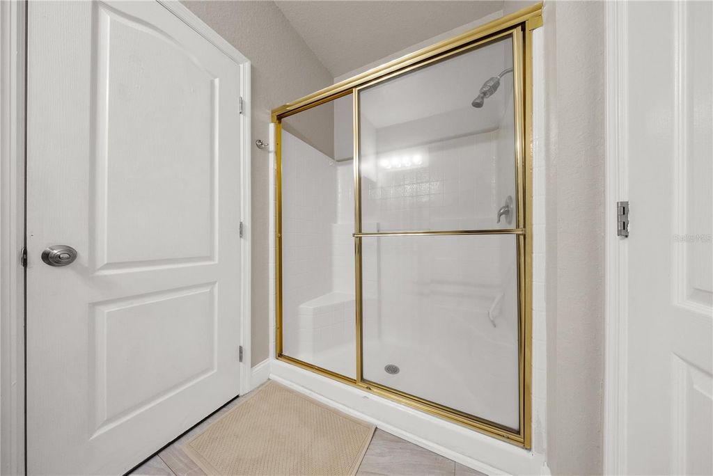 Image 26 of property listing at 3307 S KIRKMAN ROAD 129, Orlando, FL 32811