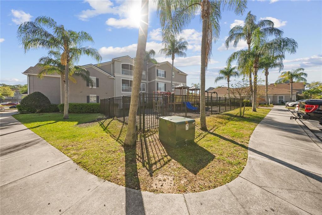 Image 44 of property listing at 3307 S KIRKMAN ROAD 129, Orlando, FL 32811