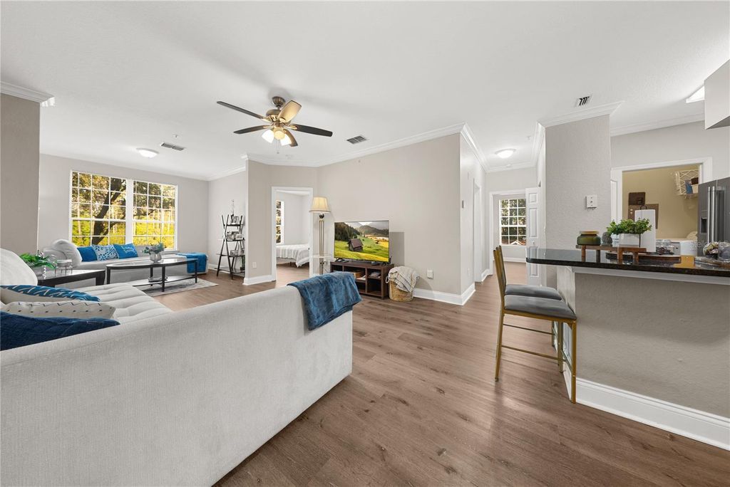Image 6 of property listing at 3307 S KIRKMAN ROAD 129, Orlando, FL 32811