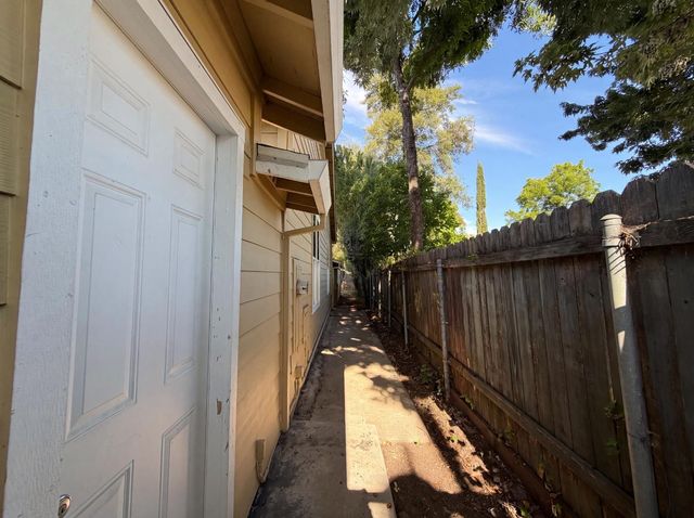 8233 Fair Way, Citrus Heights, CA 95610
